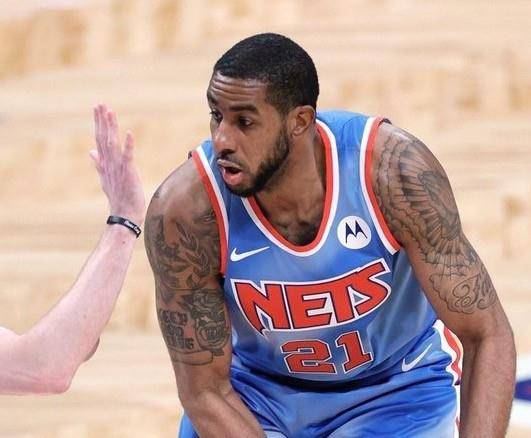 的积极参与 的积极参与